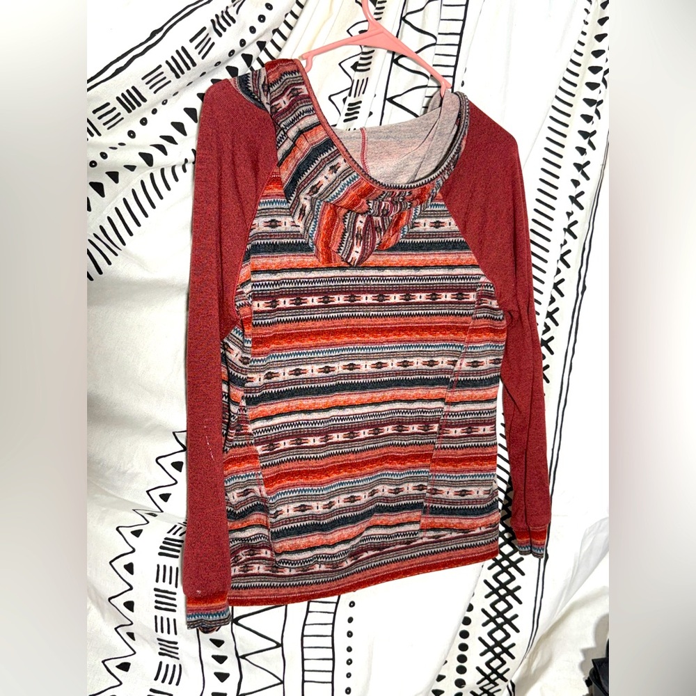 Light knit red Aztec hoodie ￼